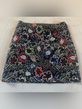 Zara Basic Made in Spain Black Multicolor Embroidered Floral Mini Skirt XS